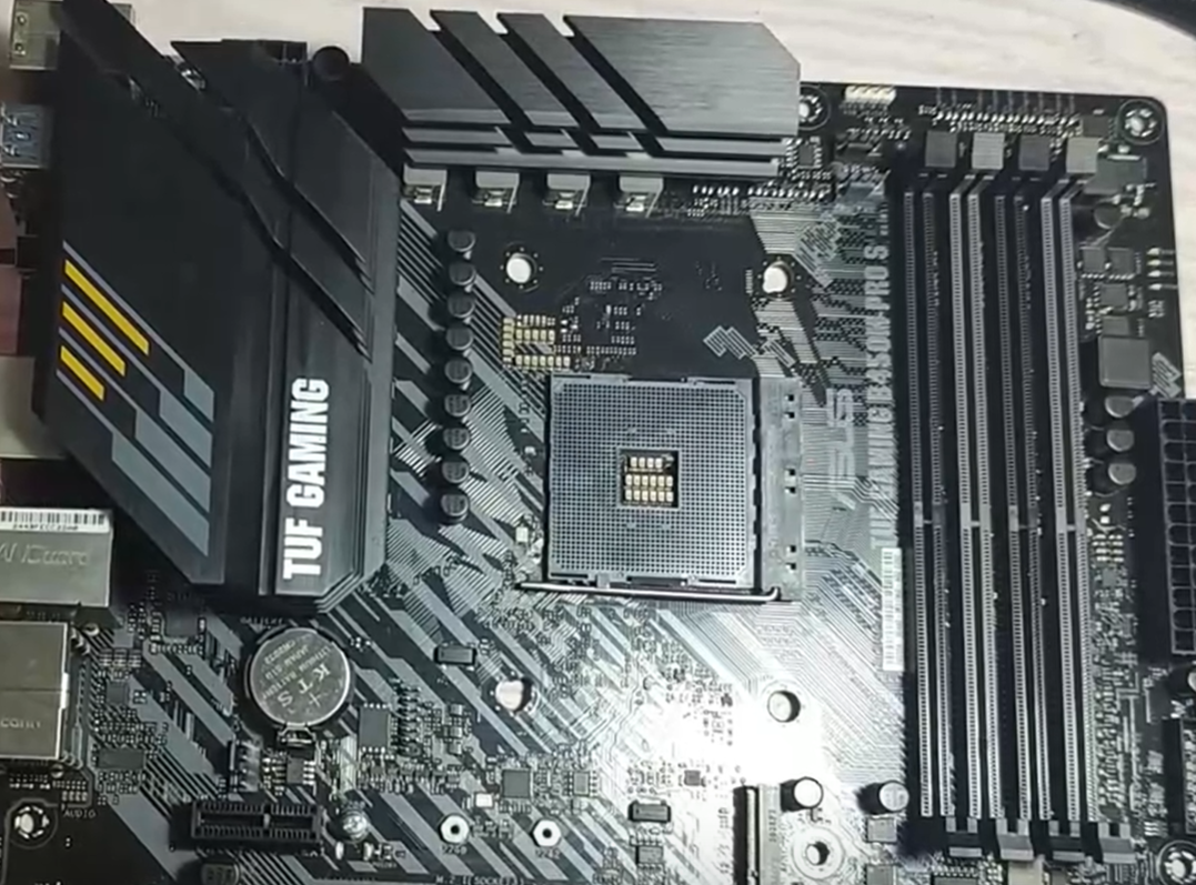 成都聯(lián)想Y7000P開機(jī)掉電維修案例 技術(shù)資訊 第1張-成都十五維修